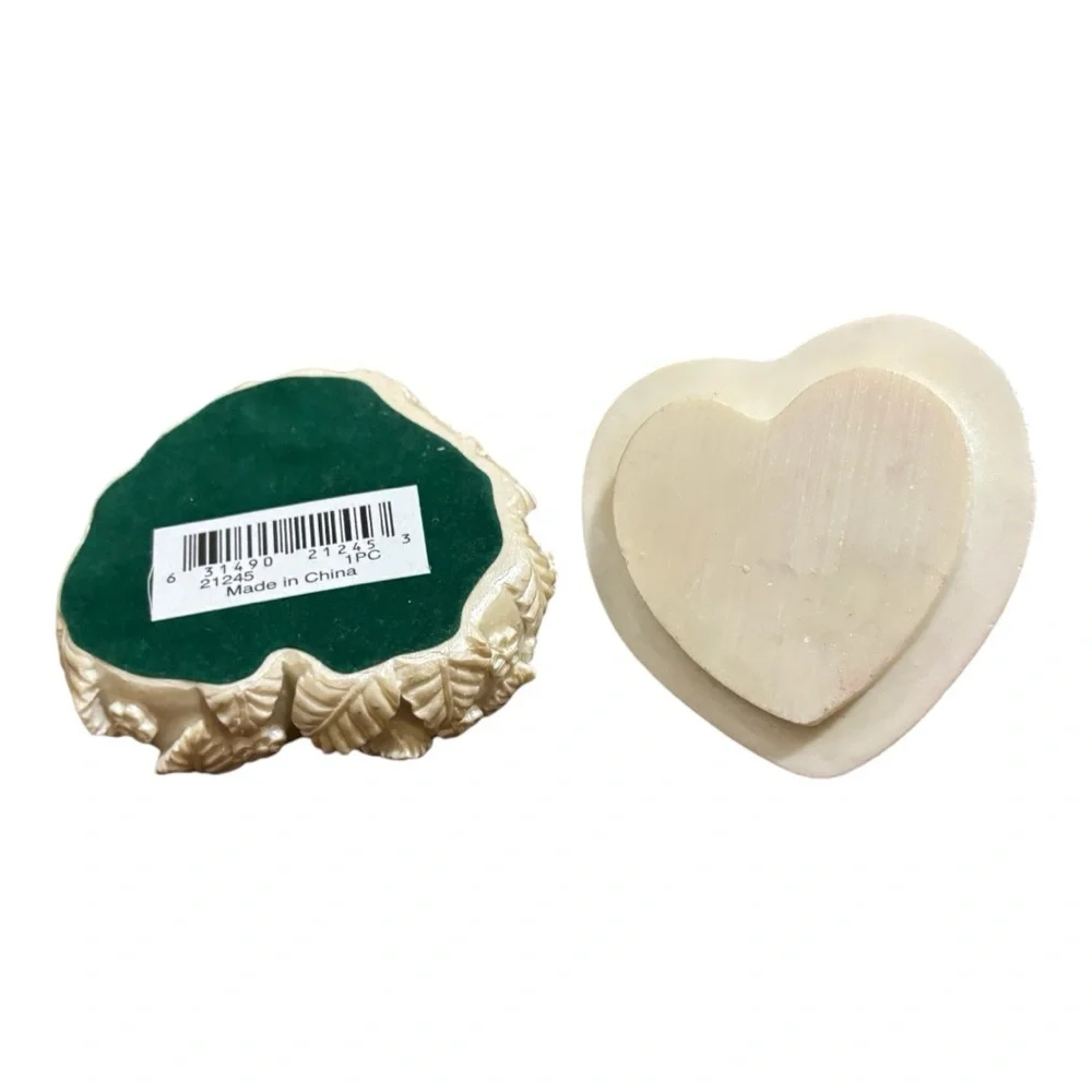 Santini Heart Shape Floral DesignTrinket Jewelry Box Cream/Gold